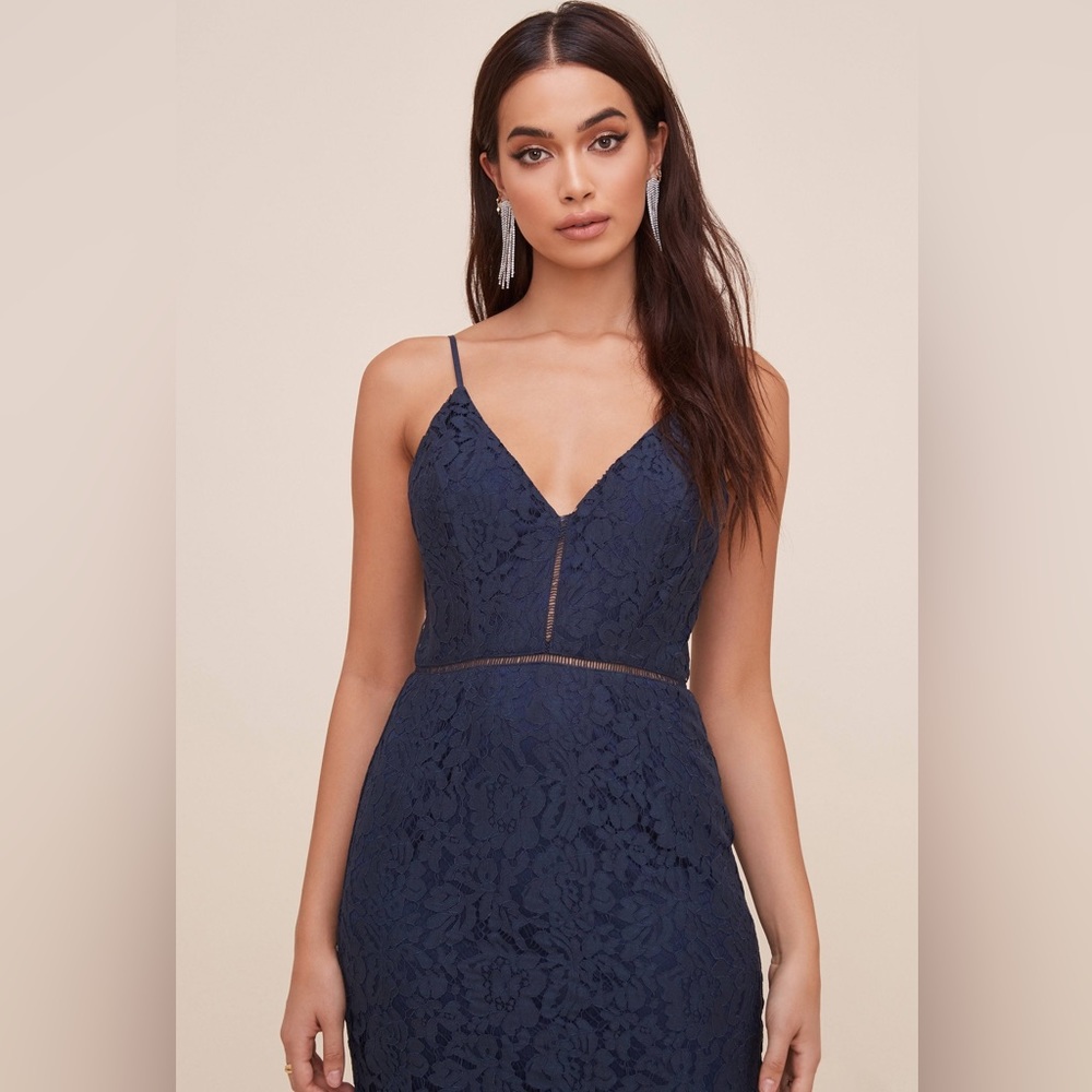 ASTR The Label lace v-neck blue Large sheath dress